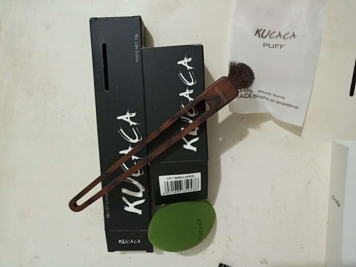 KUCACA三角刷化妆刷套装动物毛散粉刷羊毛修容刷高光刷腮红刷鼻影刷眼影刷美妆刷3支化妆套刷 KUCACA_三角眼影刷送美妆蛋（颜色随机）怎么样，好用吗，口碑，,第3张