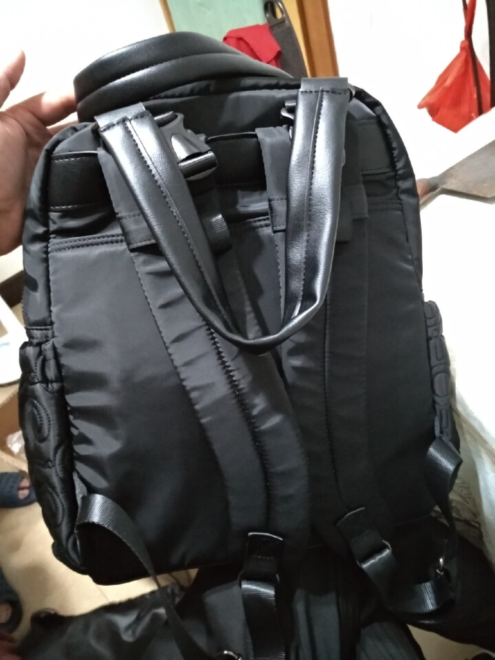 OiOi Black Quilt Diaper Bag Backpack 绗缝字母双肩妈咪包 黑色怎么样，好用吗，口碑，心得，评价，试用报告,第2张