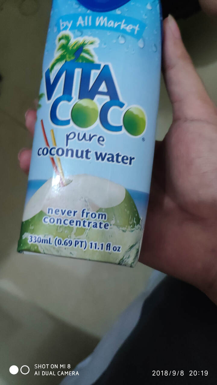 唯他可可（Vita Coco）天然椰子水进口NFC果汁饮料330ml*4瓶怎么样，好用吗，口碑，心得，评价，试用报告,第2张