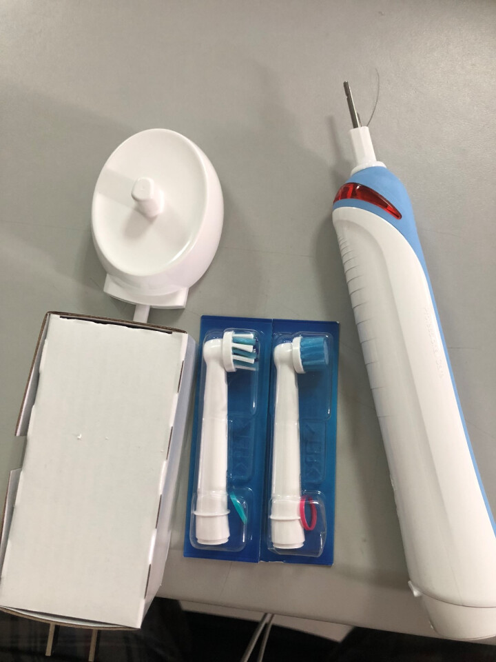 博朗 欧乐B（Oralb）P2000蓝 电动牙刷 3D声波震动成人充电式牙刷 清除牙渍 配EB17、EB50双刷头怎么样，好用吗，口碑，心得，评价，试用报告,第3张