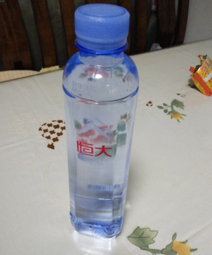 恒大 天然矿泉水 饮用水 瓶装水 非纯净水商务用水 570ml*1瓶（样品不售卖）怎么样，好用吗，口碑，心得，评价，试用报告,第2张