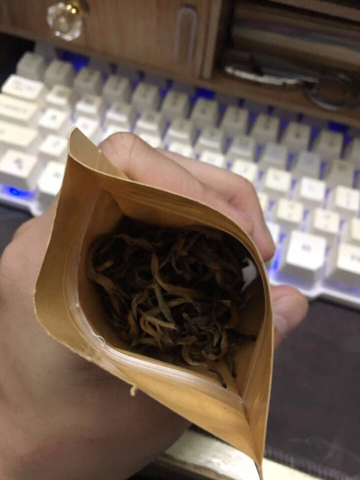 叶有缘茶叶 云南凤庆滇红茶 金芽功夫红茶蜜香古树茶10克装 10克怎么样，好用吗，口碑，心得，评价，试用报告,第3张