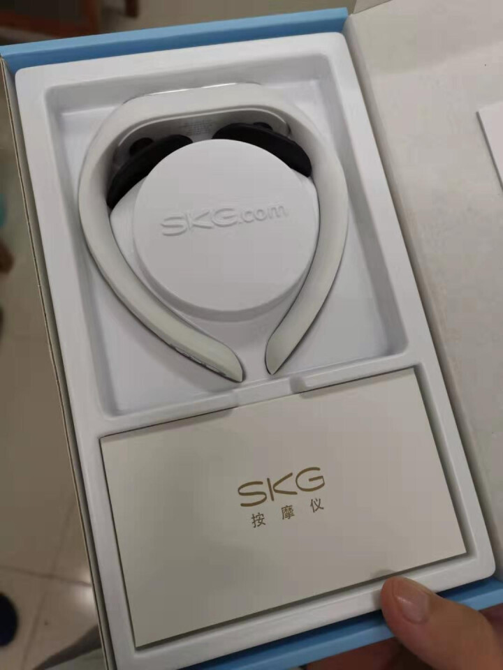 SKG颈椎按摩器颈部按摩仪肩颈治疗仪办公室护颈仪 热敷 富贵包 U型枕 充电便携 李佳琦推荐 4336白色怎么样，好用吗，口碑，心得，评价，试用报告,第3张