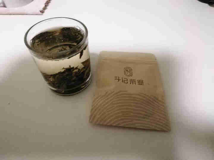 斗记 普洱茶【2015年布朗山】生茶饼茶357g 云南茶叶春茶棉纸礼盒包装 试饮装（7克/份）不单卖怎么样，好用吗，口碑，心得，评价，试用报告,第4张