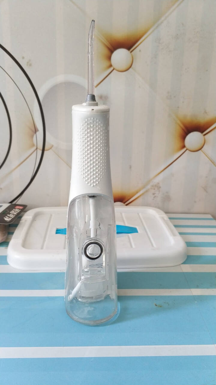 洁碧（Waterpik）家用便携手持冲牙器/水牙线/洗牙器/洁牙机 非电动牙刷 干电池式 WF,第3张