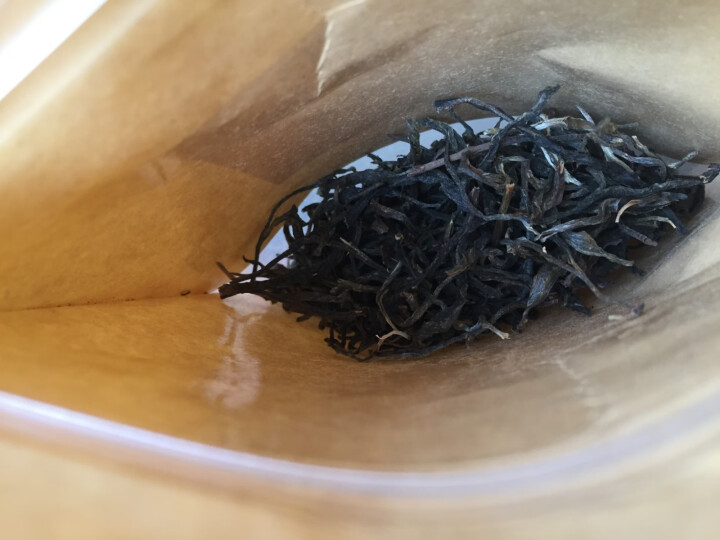 YinChaLi吟茶里茶叶 坝糯古树茶 藤条王 纯料古树茶普洱茶生茶 357g茶饼 50克坝糯散料怎么样，好用吗，口碑，心得，评价，试用报告,第3张