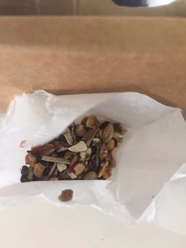 壹三一世 祛湿茶 薏茯茶饮 除湿气重去湿气茶 红豆薏米茶 薏仁茶 组合花茶 男女养生茶 三角袋泡茶 老堂医  28味湿气茶 260克/盒怎么样，好用吗，口碑，心,第4张