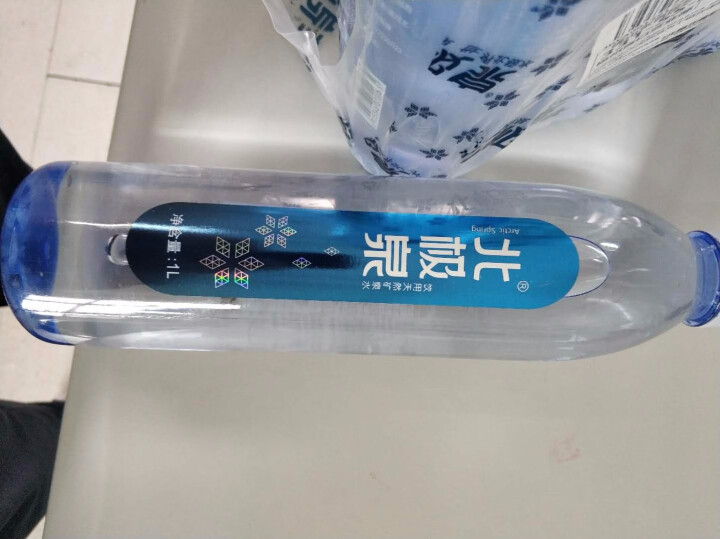 北极泉 天然矿泉水 天然无气高偏硅酸弱碱性瓶装水 非纯净水苏打水蒸馏水 1L*6瓶 塑膜包装怎么样，好用吗，口碑，心得，评价，试用报告,第4张