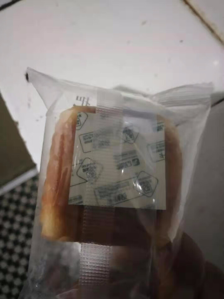 雅觅拔丝蛋糕肉松拔丝 品质早餐 面包蛋糕 点心 糕点 200g 方形拔丝蛋糕200g怎么样，好用吗，口碑，心得，评价，试用报告,第4张