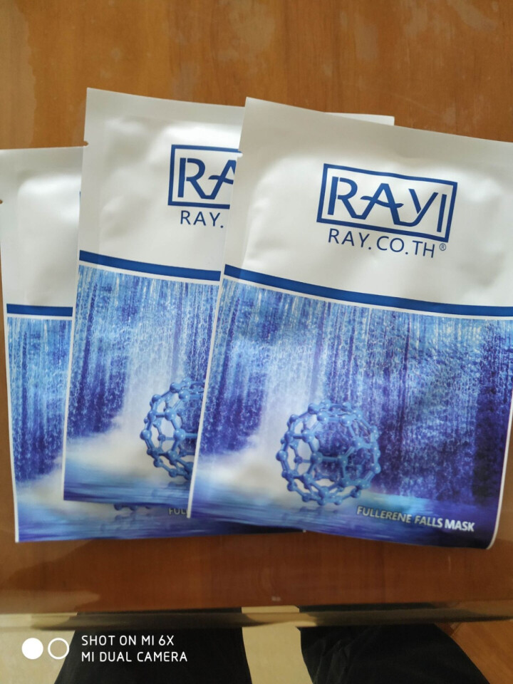 RAY.CO.TH 富勒烯瀑布补水面膜 拉丝（美白保湿控油修护收缩毛孔） 3片贴，无外包装怎么样，好用吗，口碑，心得，评价，试用报告,第2张