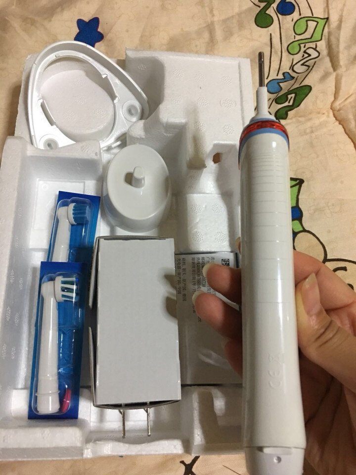 博朗 欧乐B（Oralb）P2000蓝 电动牙刷 3D声波震动成人充电式牙刷 清除牙渍 配EB17、EB50双刷头怎么样，好用吗，口碑，心得，评价，试用报告,第5张