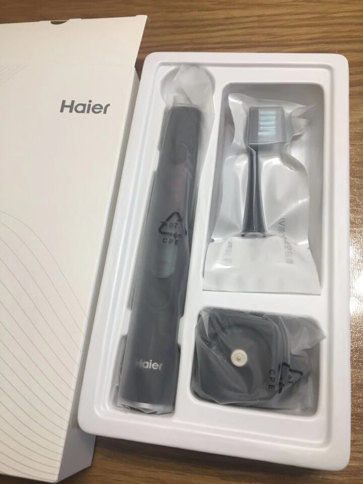 海尔(Haier)电动牙刷成人声波震动牙刷软硬毛情侣款标配2刷头5种刷牙模式HB551,第4张