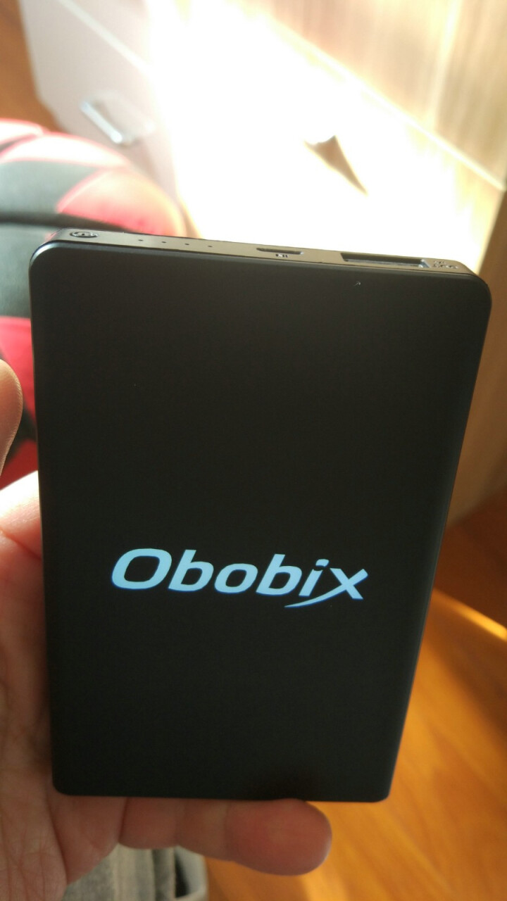 OBOBIX 4000毫安发光充电宝超薄聚合物便携式小巧迷你轻便定制发光移动电源华为苹果小米可爱礼品 黑色 4000mAh怎么样，好用吗，口碑，心得，评价，试用,第4张