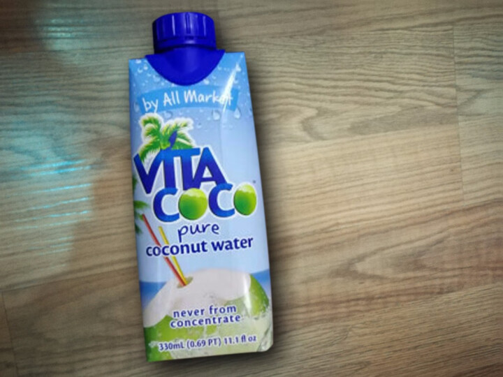 唯他可可（Vita Coco）天然椰子水进口NFC果汁饮料330ml*4瓶怎么样，好用吗，口碑，心得，评价，试用报告,第3张