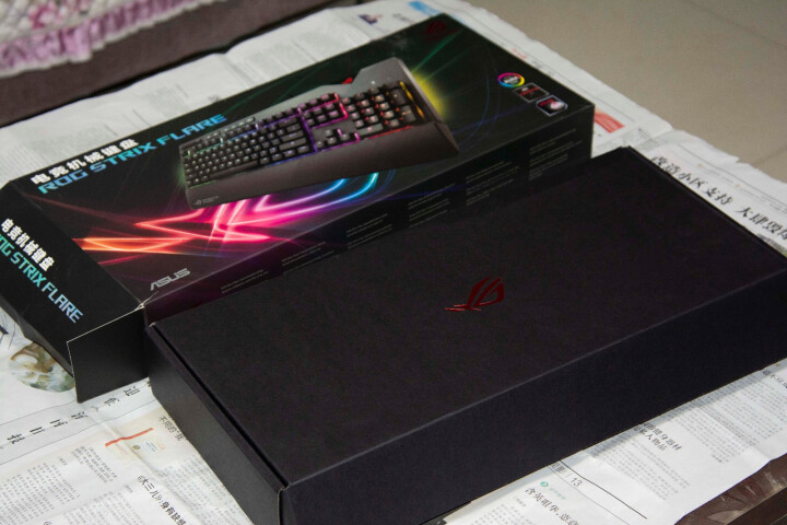 华硕（ASUS）ROG STRIX FLARE 耀光机械游戏键盘 RGB Cherry红轴 幻彩背光 可定制铭牌 绝地求生吃鸡键盘怎么样，好用吗，口碑，心得，评,第3张