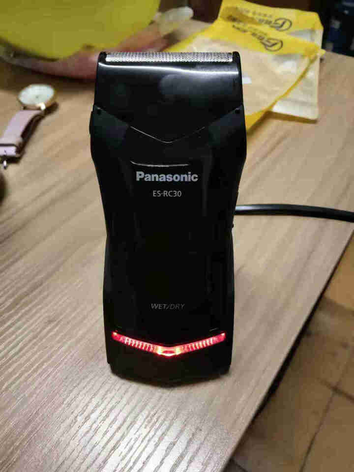 松下（Panasonic）电动剃须刀往复式全身水洗强劲刮胡刀充电式剃刮胡子电须刨 便捷男士剃须 ES,第5张