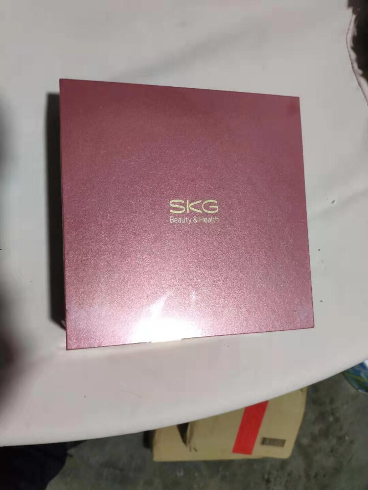 SKG颈椎按摩器黄金镀金颈部按摩仪热敷护颈仪充电便携脖子牵引器尊享礼盒送礼佳品 无线低频脉冲（尊贵礼盒版）怎么样，好用吗，口碑，心得，评价，试用报告,第2张