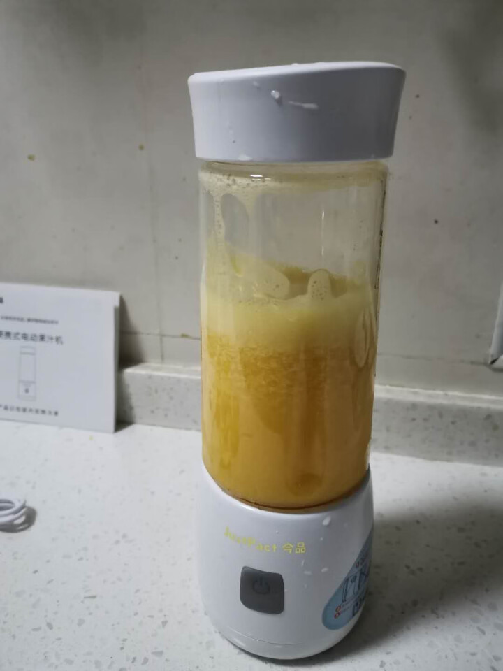 今品榨汁机便携式家用炸果汁机杯小型迷你摇摇杯料理机奶昔打汁鲜榨搅拌橙汁机网红充电动随行杯碎冰辅食 简易款白色【400ML 四刀有线充电2000毫安怎么样，好用吗,第4张