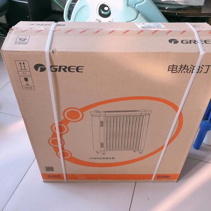 格力（GREE）取暖器电油汀家用电暖器片13片油丁加宽防烫速热电暖风机加湿干衣电暖气片取暖电器 NDY20,第2张