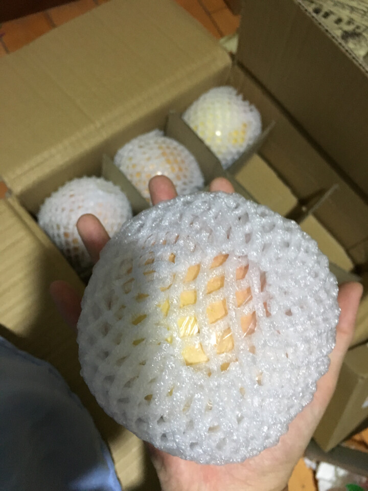 逗鲜 新鲜水果冰糖心红富士苹果2.5kg 单果80,第3张