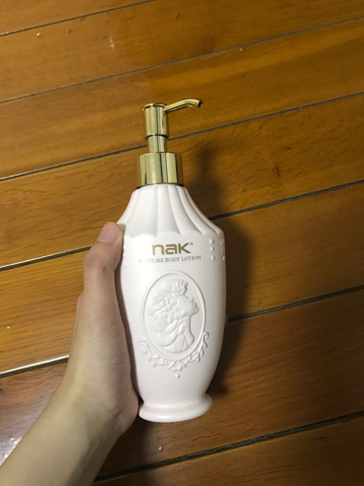 nak 香水身体乳女香体露护持久留香润肤霜进口香氛补水保湿滋全身去鸡皮妩媚浓情300g 妩媚浓情身体乳香奈儿香型怎么样，好用吗，口碑，心得，评价，试用报告,第2张