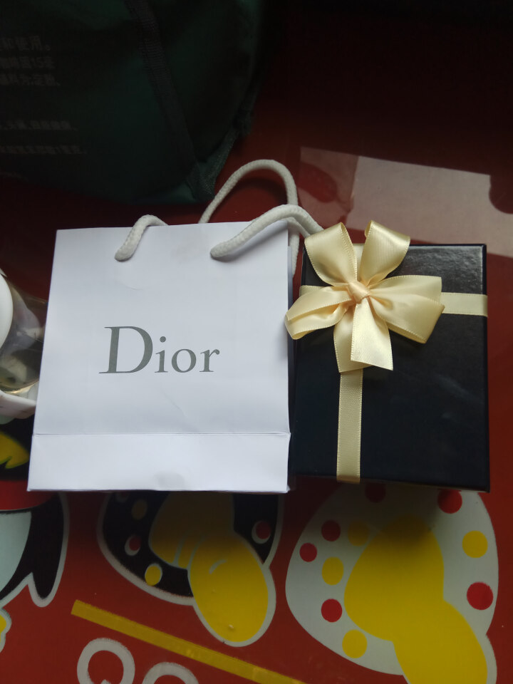 迪奥（Dior） 【专柜正品】Dior迪奥口红女士唇膏 烈艳蓝金999#哑光赠礼盒礼袋怎么样，好用吗，口碑，心得，评价，试用报告,第2张