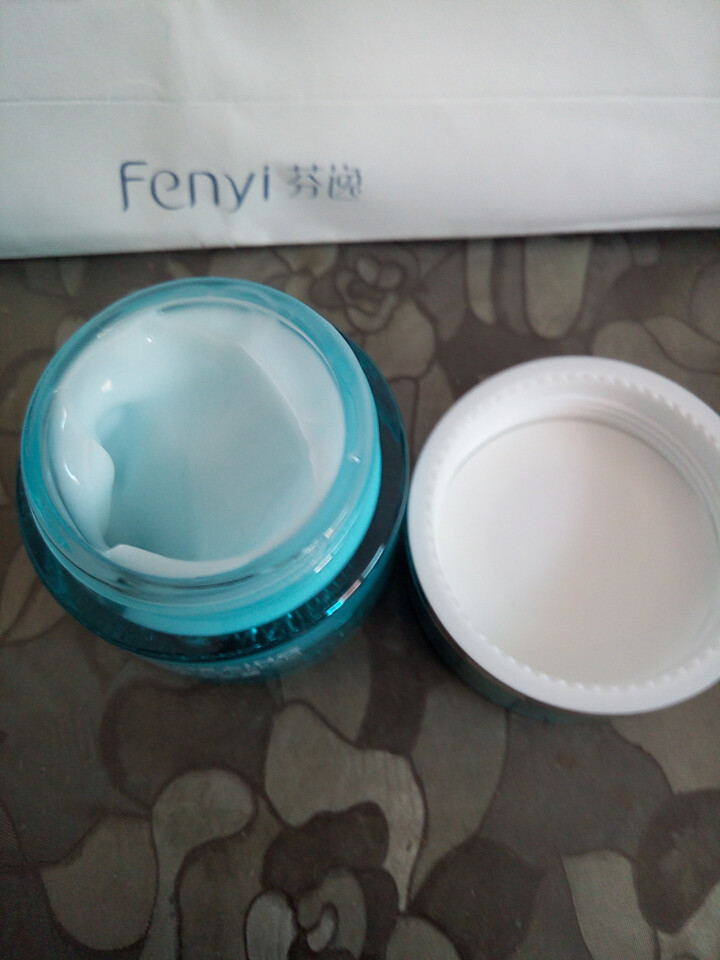 芬逸（FENYI） 八杯水套装深海奇缘水光美肌 8杯水补水保湿爽肤水乳液女护肤品化妆 八杯水五件套（洗面奶+爽肤水+乳液+眼霜+水光霜）怎么样，好用吗，口碑，心,第4张