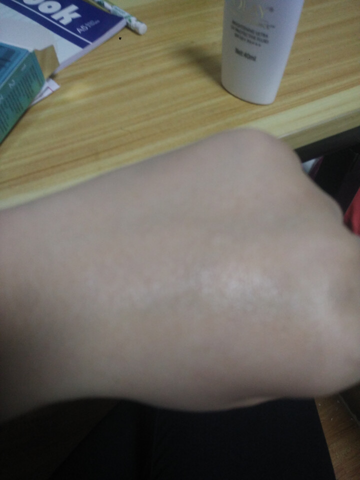 玉兰油OLAY防晒霜轻透倍护防晒液40ml（轻薄控油 SPF30 PA+++ 新老包装随机发送）怎么样，好用吗，口碑，心得，评价，试用报告,第4张