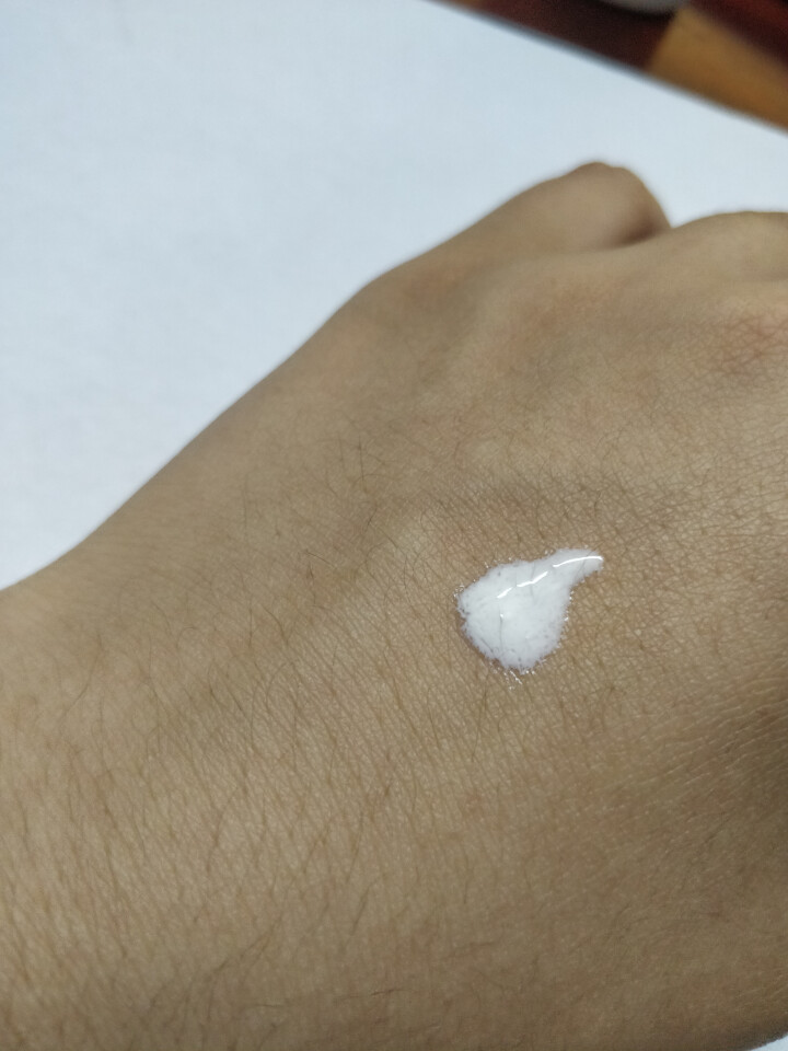 玉兰油OLAY防晒霜轻透倍护防晒液40ml（轻薄控油 SPF30 PA+++ 新老包装随机发送）怎么样，好用吗，口碑，心得，评价，试用报告,第4张