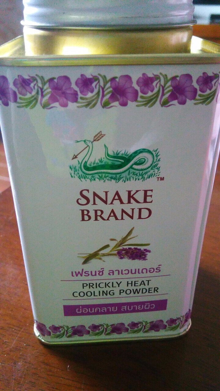 蛇牌（SNAKE BRAND） 泰国蛇牌原装进口圣乐圣露斯蛇粉热痱子粉宝宝儿童爽身粉婴儿 薰衣草款 140g怎么样，好用吗，口碑，心得，评价，试用报告,第3张