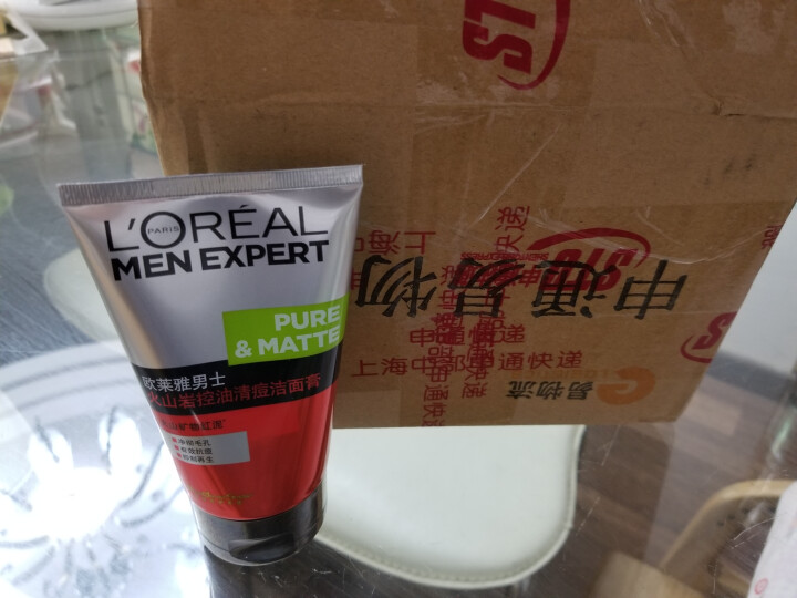 欧莱雅（LOREAL）男士火山岩控油清痘洁面膏100ml（男士洗面奶 清洁毛孔 护肤化妆品 祛痘）怎么样，好用吗，口碑，心得，评价，试用报告,第2张