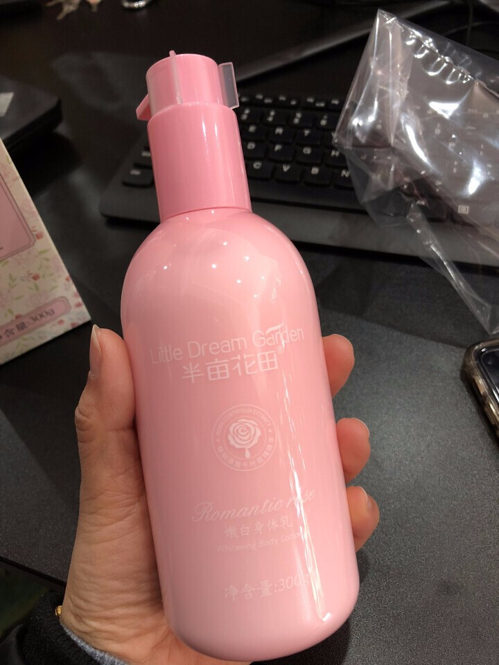 半亩花田 玫瑰精油嫩白润肤乳身体乳300ml 女男沐浴乳 300ml怎么样，好用吗，口碑，心得，评价，试用报告,第3张