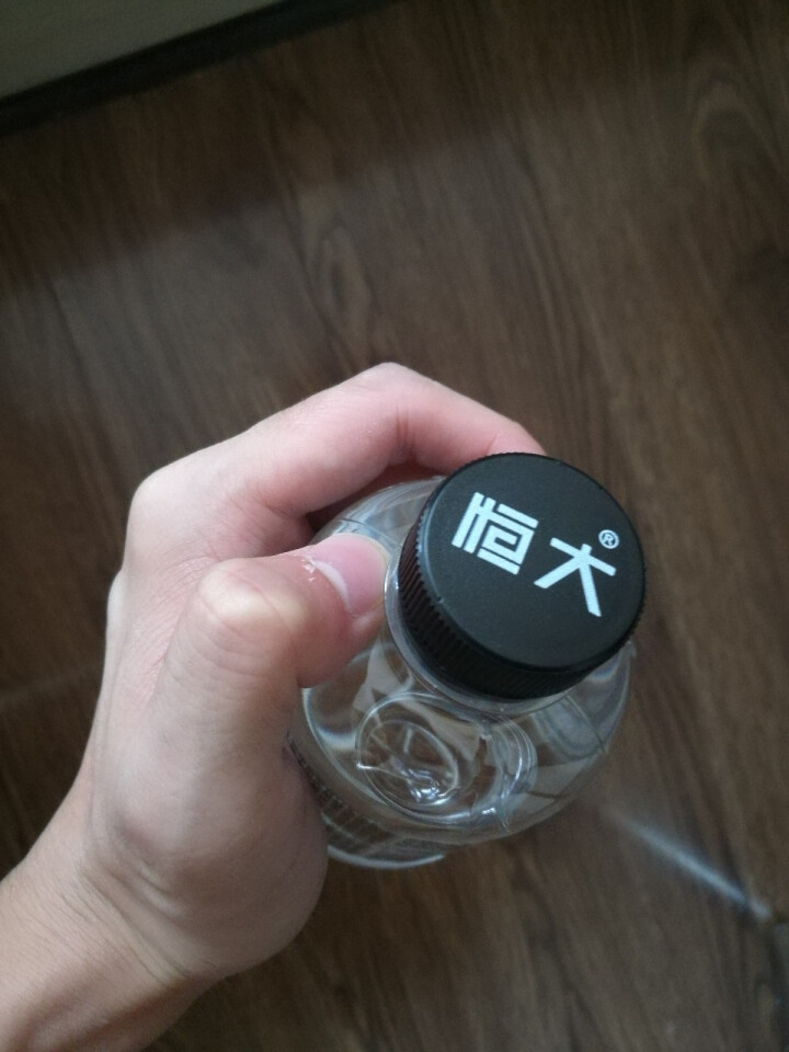 恒大 球球天然矿泉水小瓶迷你装 280ml*1瓶怎么样，好用吗，口碑，心得，评价，试用报告,第4张