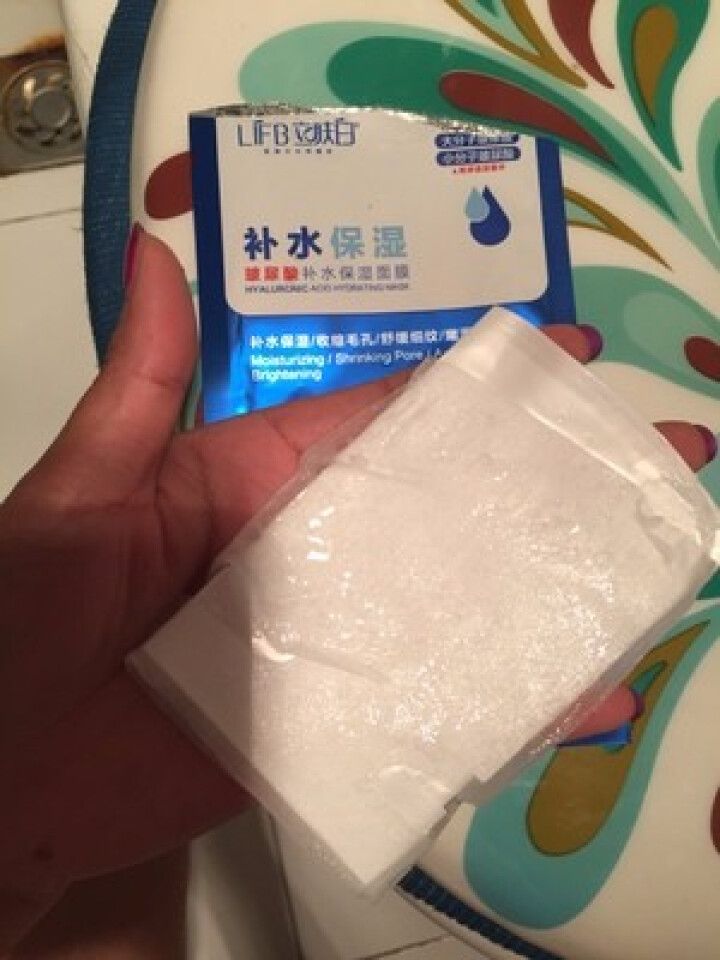 立肤白（LIFB） 巨补水保湿补水面膜30g 舒缓安抚 滋润修护 温和补水 男女通用 巨补水保湿面膜怎么样，好用吗，口碑，心得，评价，试用报告,第3张