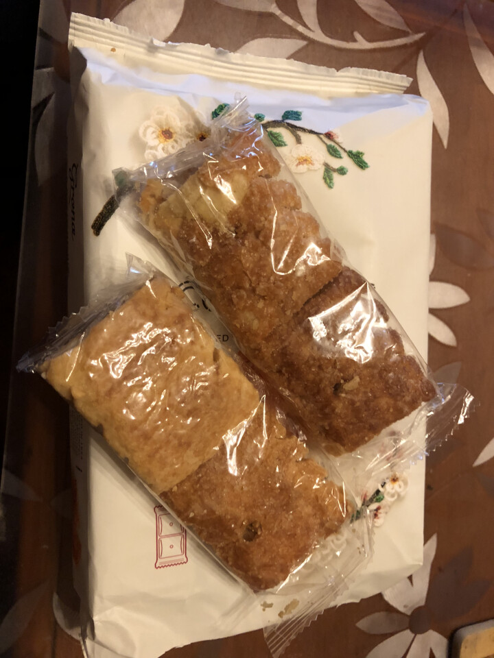 乌克兰进口 歌若娜杏仁味果酱夹心松饼饼干 早餐下午茶休闲零食小吃 办公室零食 休闲食品巧克力果酱夹 杏仁味果酱夹心怎么样，好用吗，口碑，心得，评价，试用报告,第5张