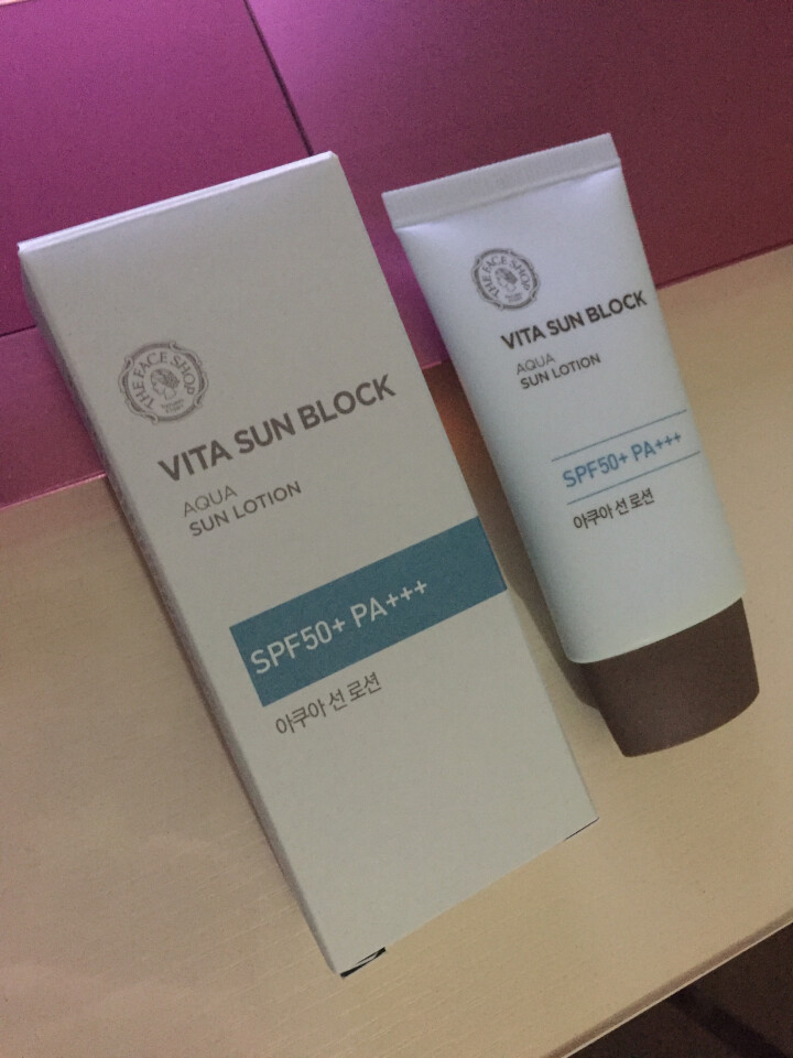 菲诗小铺（The Face Shop）活力骄阳水润清透防晒乳SPF50+ PA+++ 50ml（水润光采 保湿提亮 防晒露 防晒霜）怎么样，好用吗，口碑，心得，,第2张