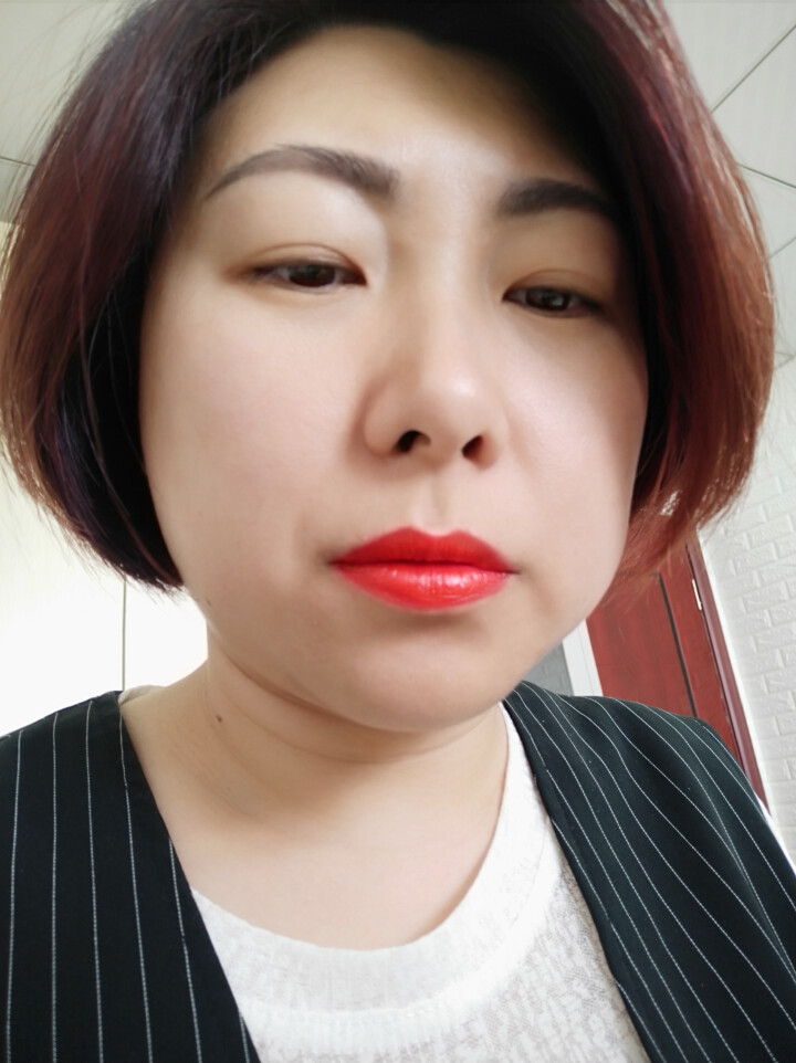 奥薇黛诗（Aoweidaishi） 口红不掉色不沾杯持久保湿孕妇唇膏女士口红正品 非小样 #06经典红怎么样，好用吗，口碑，心得，评价，试用报告,第5张