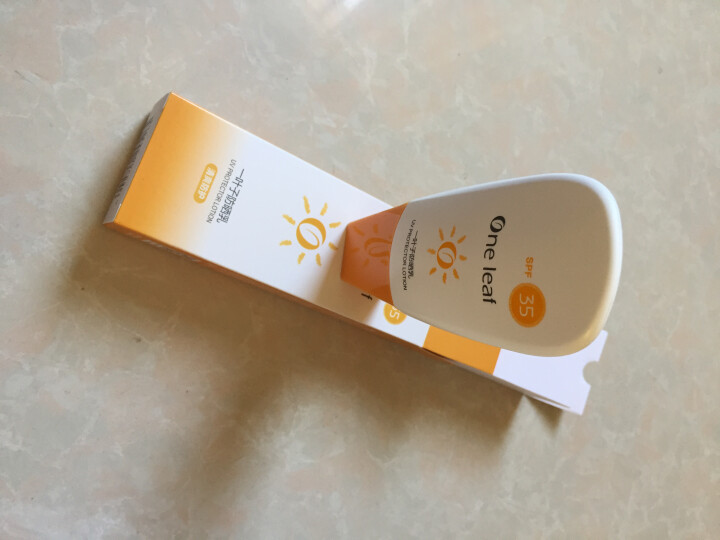 一叶子防晒乳SPF35PA+  39ml（清爽 补水保湿 防晒隔离）怎么样，好用吗，口碑，心得，评价，试用报告,第3张