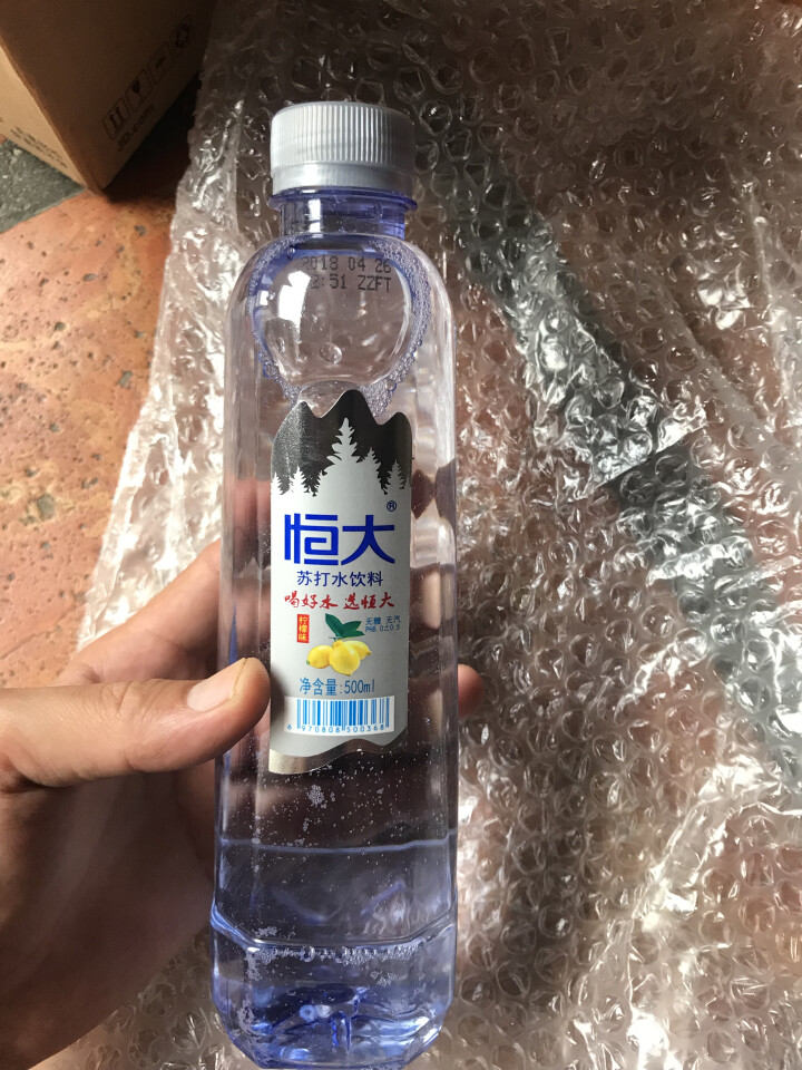 恒大 柠檬味苏打水饮料 无糖无汽弱碱性水 500ml*1瓶怎么样，好用吗，口碑，心得，评价，试用报告,第3张