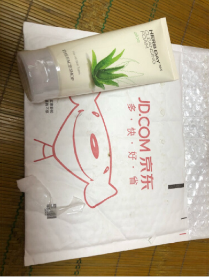 菲诗小铺（The Face Shop）每日草本金盏花泡沫洁面膏170g（洗面奶 洁面乳 深层清洁 温和舒缓 保湿补水）怎么样，好用吗，口碑，心得，评价，试用报告,第4张