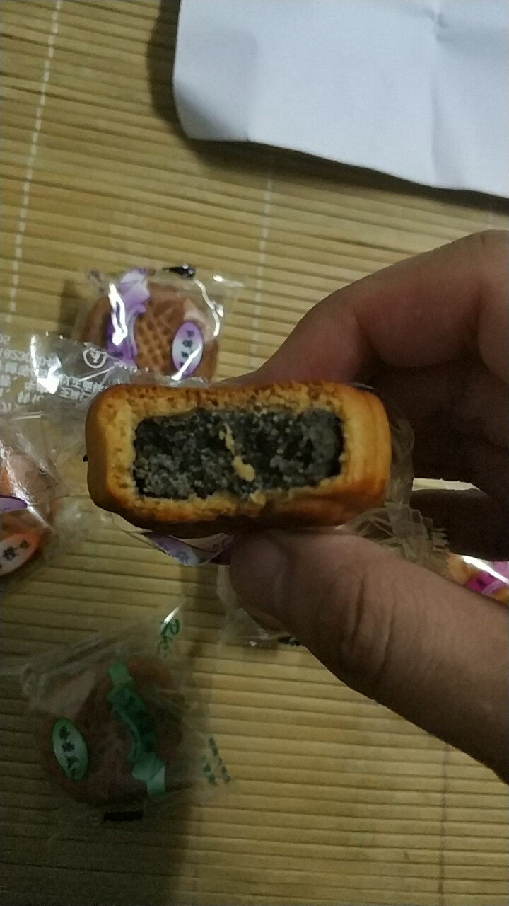 广式月饼多口味散装迷你小月饼35g独立包装水果味清真糕点点心黑芝麻果仁 8个随机口味怎么样，好用吗，口碑，心得，评价，试用报告,第3张