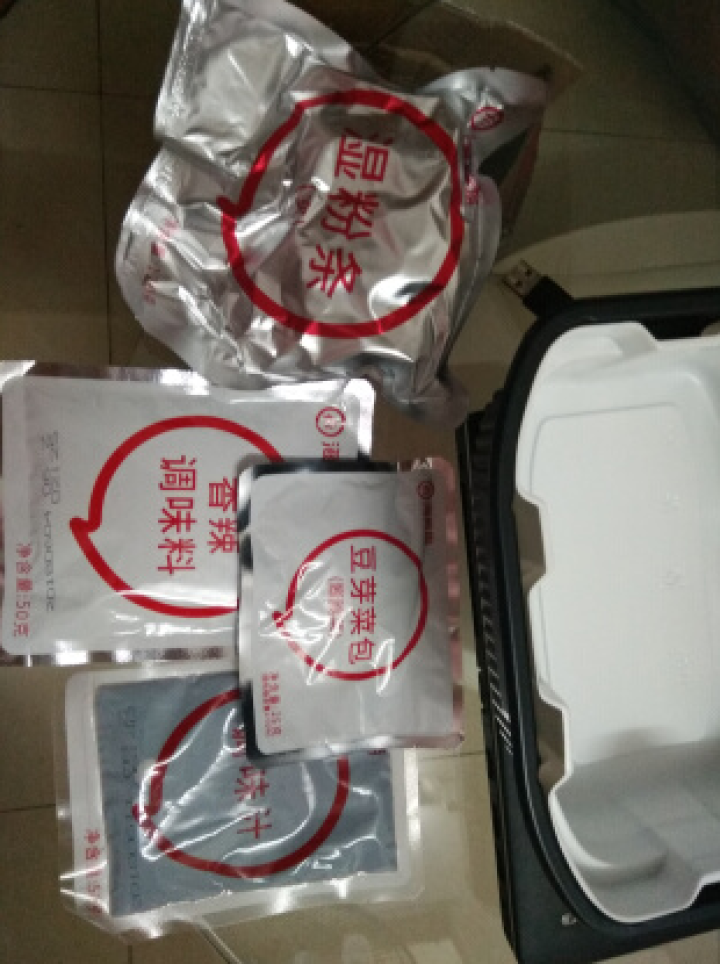 海底捞 豆芽遇见酸辣粉自煮火锅 245克 方便即食怎么样，好用吗，口碑，心得，评价，试用报告,第2张