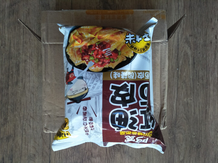 阿宽旅行套餐 重庆小面酸辣味 麻辣味 铺盖面红油面皮 方便面干拌面6碗装 阿宽红油面皮1袋怎么样，好用吗，口碑，心得，评价，试用报告,第4张