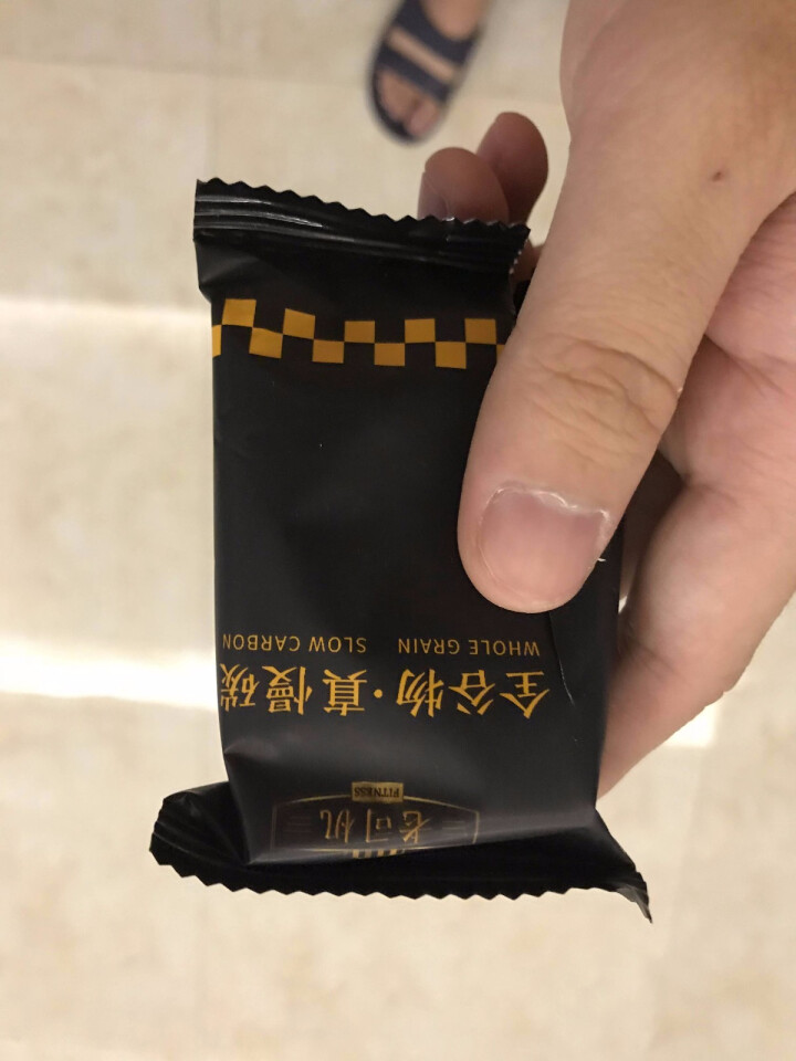 老司机 燕麦高纤饼干 全谷物慢碳代餐食品无添加小麦粉低魔芋无糖精零食品全麦热量卡脂饱腹 220克/盒 原味怎么样，好用吗，口碑，心得，评价，试用报告,第3张