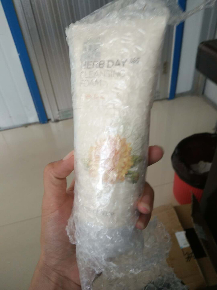 菲诗小铺（The Face Shop）每日草本金盏花泡沫洁面膏170g（洗面奶 洁面乳 深层清洁 温和舒缓 保湿补水）怎么样，好用吗，口碑，心得，评价，试用报告,第4张