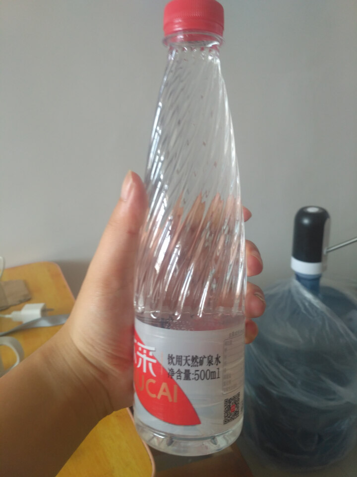 恒大 苏采矿泉水 饮用水 天然水 非纯净水 个性瓶身高颜值 500ml*1瓶怎么样，好用吗，口碑，心得，评价，试用报告,第2张