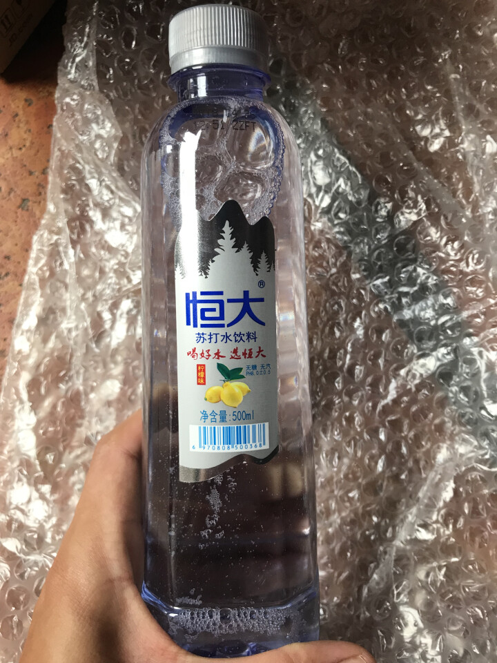 恒大 柠檬味苏打水饮料 无糖无汽弱碱性水 500ml*1瓶怎么样，好用吗，口碑，心得，评价，试用报告,第2张