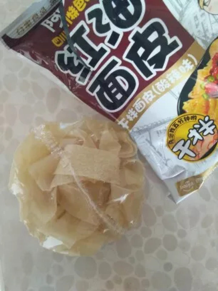 阿宽旅行套餐 重庆小面酸辣味 麻辣味 铺盖面红油面皮 方便面干拌面6碗装 阿宽红油面皮1袋怎么样，好用吗，口碑，心得，评价，试用报告,第3张