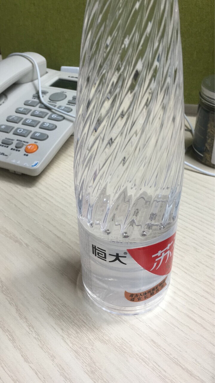 恒大 苏采矿泉水 饮用水 天然水 非纯净水 个性瓶身高颜值 500ml*1瓶怎么样，好用吗，口碑，心得，评价，试用报告,第2张