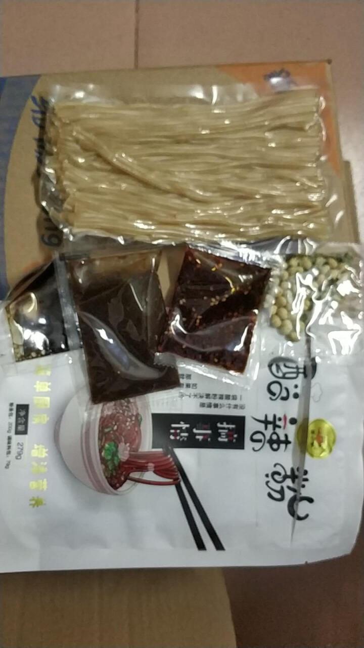 面小弟_酸辣粉 279g*1包 网红重庆红薯粉懒人可煮可泡酸辣粉含调料怎么样，好用吗，口碑，心得，评价，试用报告,第2张